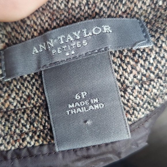 Ann Taylor Loft EUC Y2K Size 6P Brown skirt - Picture 4 of 4